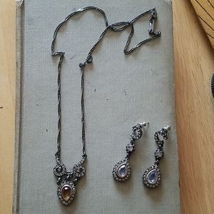 Retro necklace and earring set